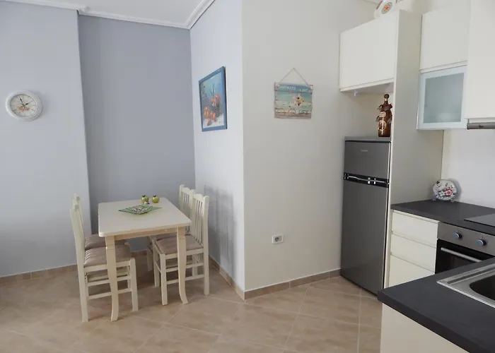 Modern Spacious 1 Bedroom Flat Next To The Appartement *