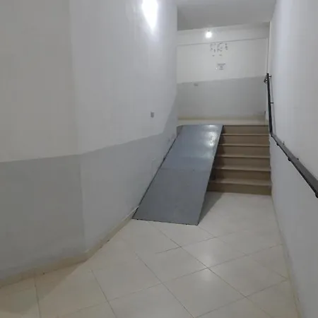 아파트 Modern Spacious 1 Bedroom Flat Next To The Vlorë